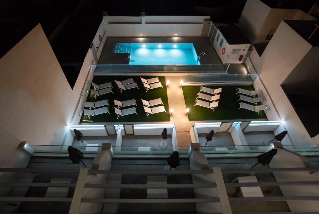 Nerja Vg Hostal Boutique Luaran gambar